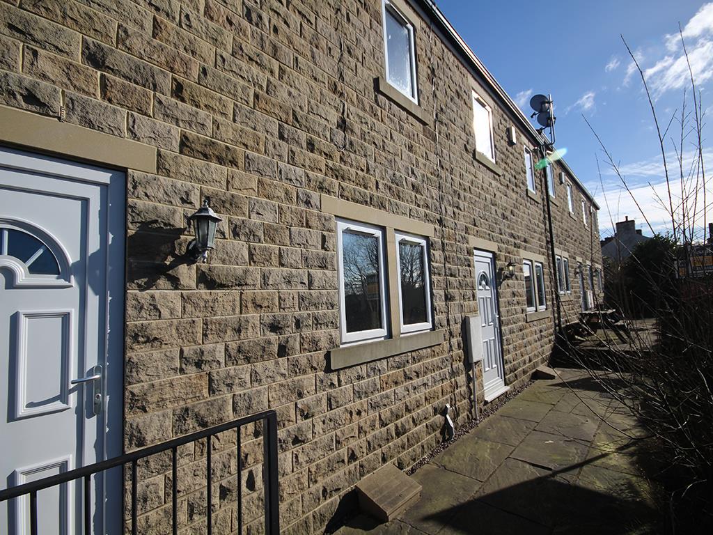 3 bedroom townhouse house SSTC in Foulridge - 2017-03-09 14.46.10.jpg